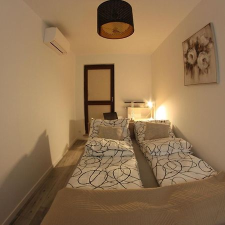 Urban City Apartments Варшава Екстериор снимка