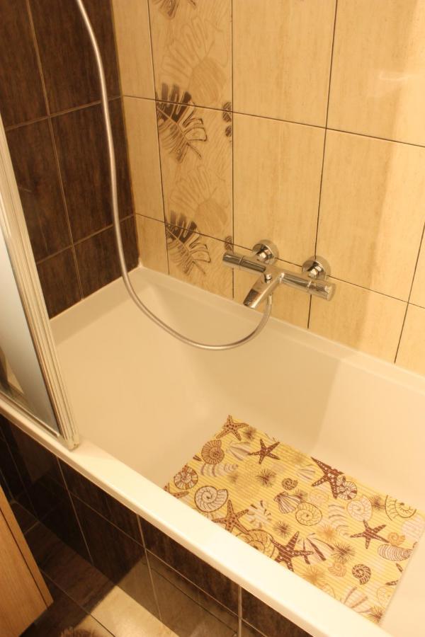 Urban City Apartments Варшава Екстериор снимка